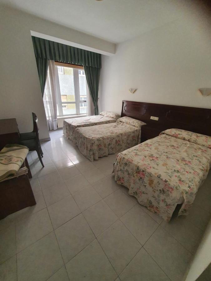 Flor De Loto Hotel Ordes Bagian luar foto